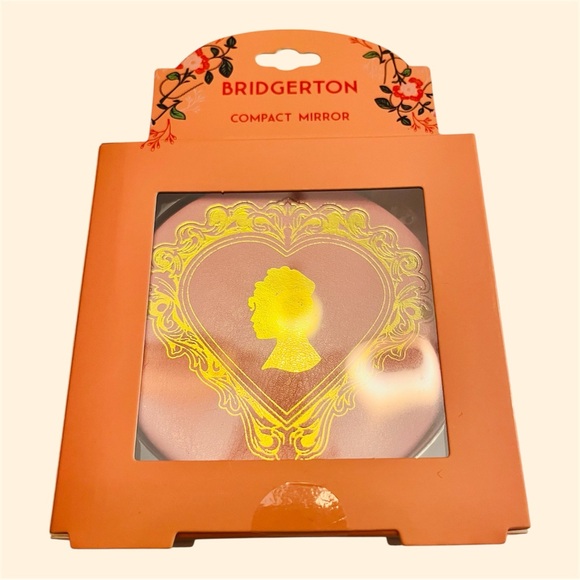 Other - Bridgerton Compact Mirror with Gold Heart Design (NIB)